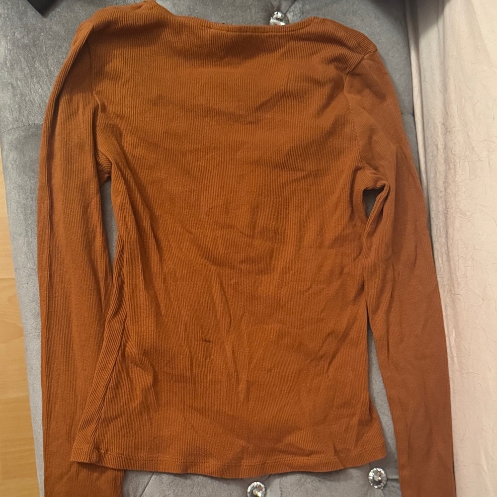 Vero Moda Rust Long Sleeve Ribbed Top - Picture 3 of 3